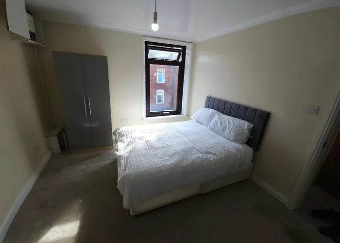 Stylish Property Near Town Centre
