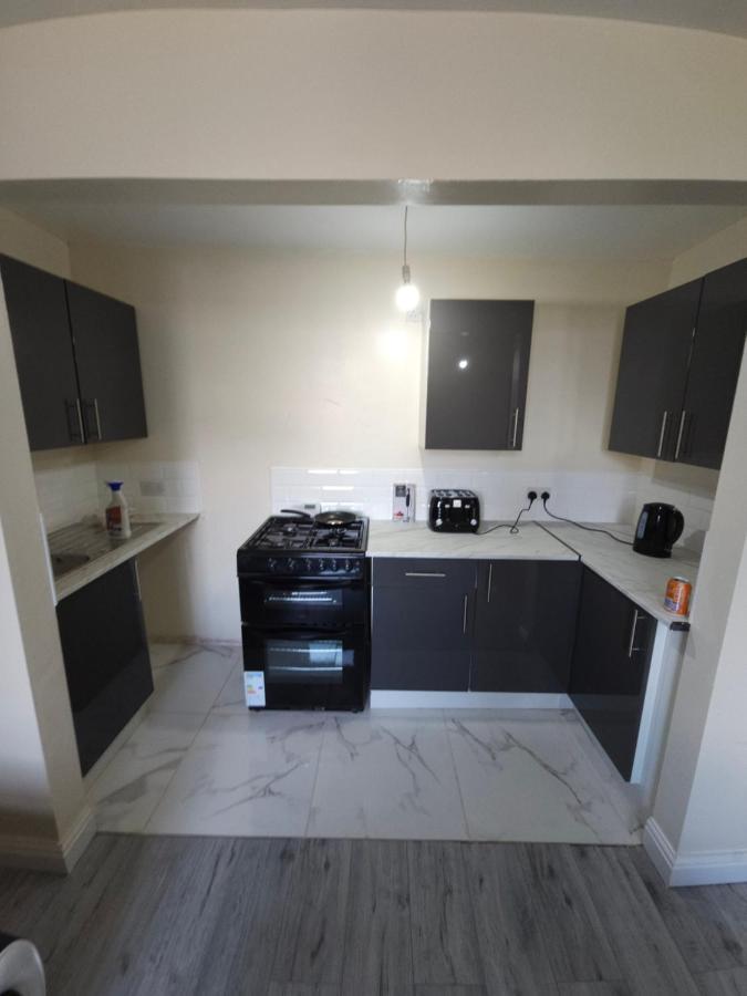 Stylish Near Town Centre