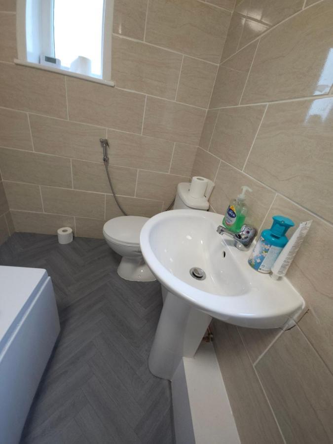 Stylish Near Town Centre Tyldesley